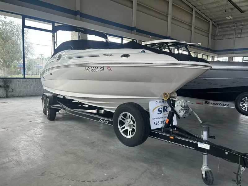 The Image of Sea Ray 240 Sundeck 2006 - 5552007