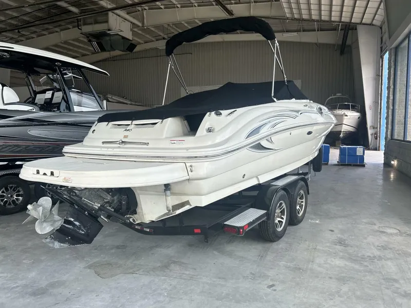 Slide: The Image of Sea Ray 240 Sundeck 2006 - 5552009