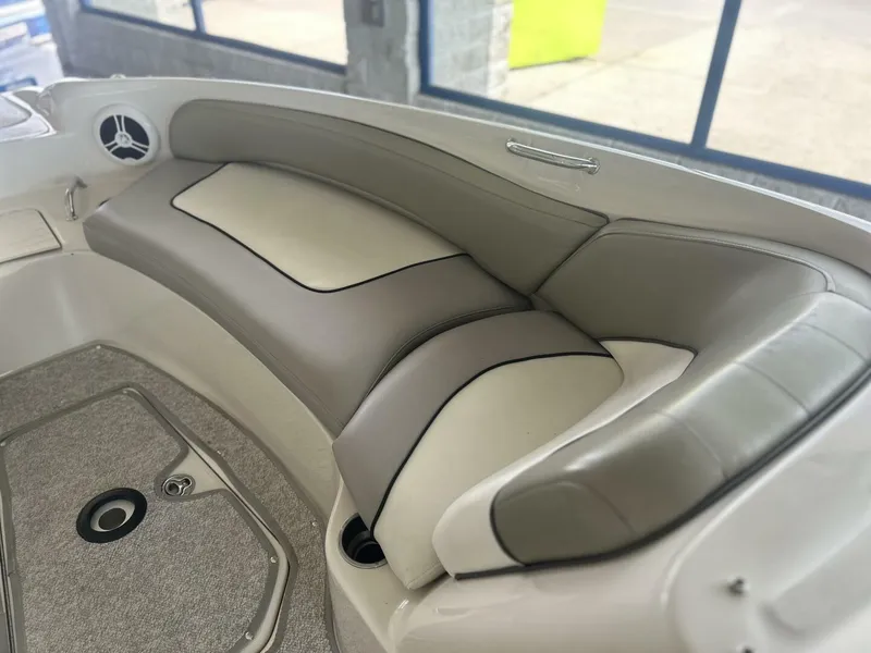 Slide: The Image of Sea Ray 240 Sundeck 2006 - 5552058