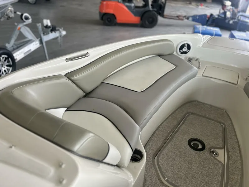 Slide: The Image of Sea Ray 240 Sundeck 2006 - 5552061