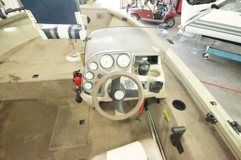 Slide: The Image of Lowe 17 2005 - 5552105