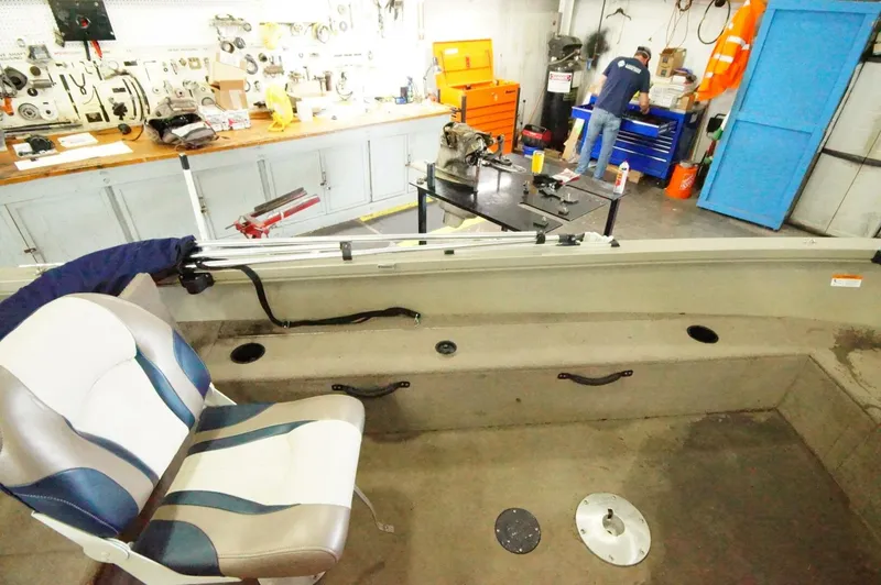 Slide: The Image of Lowe 17 2005 - 5552110