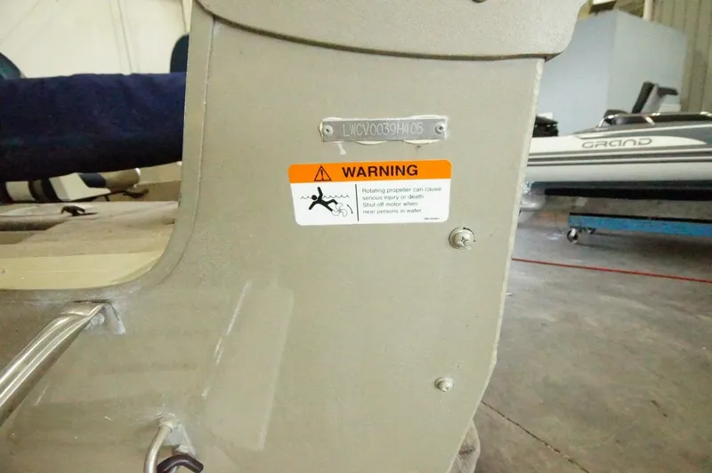 Slide: The Image of Lowe 17 2005 - 5552111