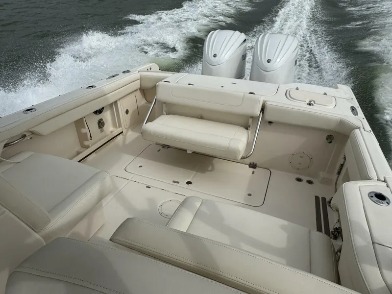 Slide: The Image of Grady-White Freedom 285 2023 - 5552283