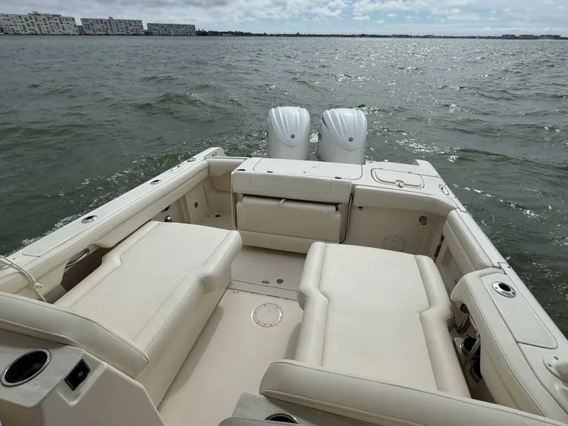 Slide: The Image of Grady-White Freedom 285 2023 - 5552286