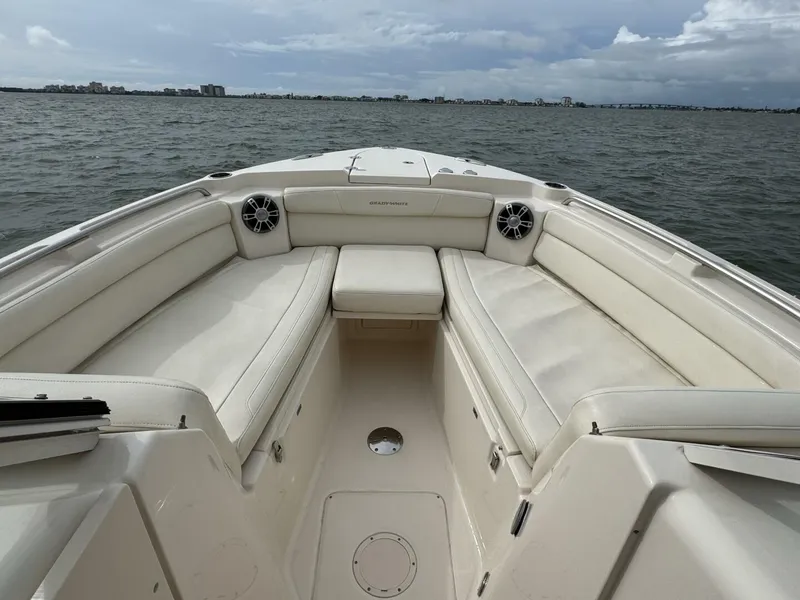 Slide: The Image of Grady-White Freedom 285 2023 - 5552294