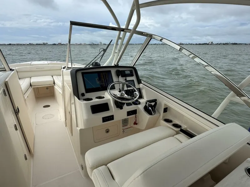 Slide: The Image of Grady-White Freedom 285 2023 - 5552295