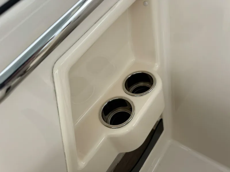 Slide: The Image of Grady-White Freedom 285 2023 - 5552304