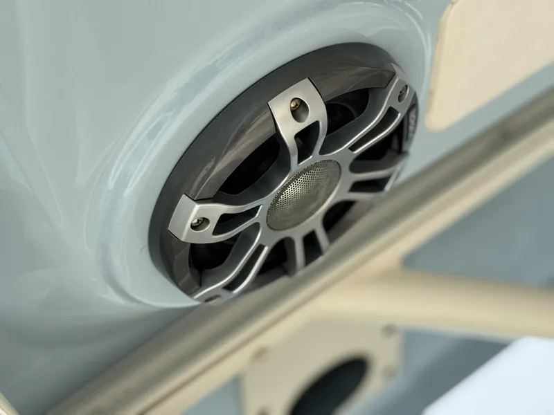 Slide: The Image of Grady-White Freedom 285 2023 - 5552308