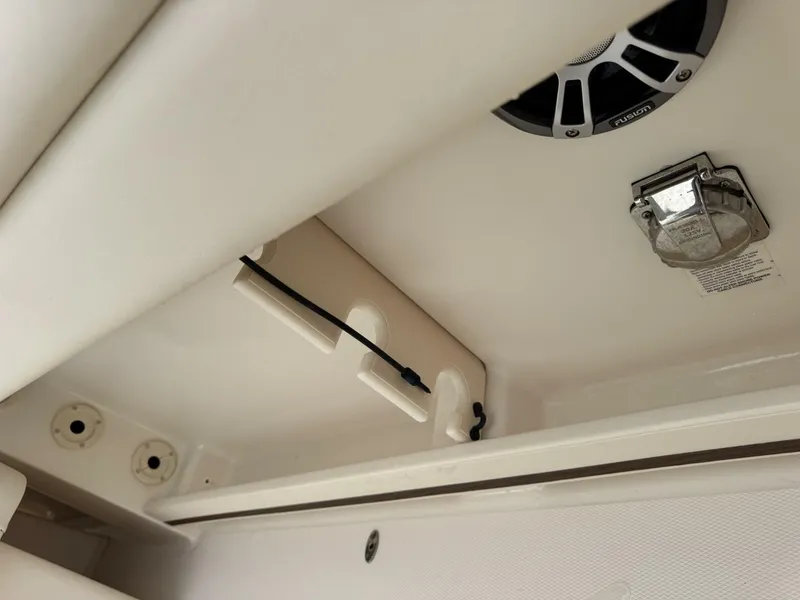 Slide: The Image of Grady-White Freedom 285 2023 - 5552316