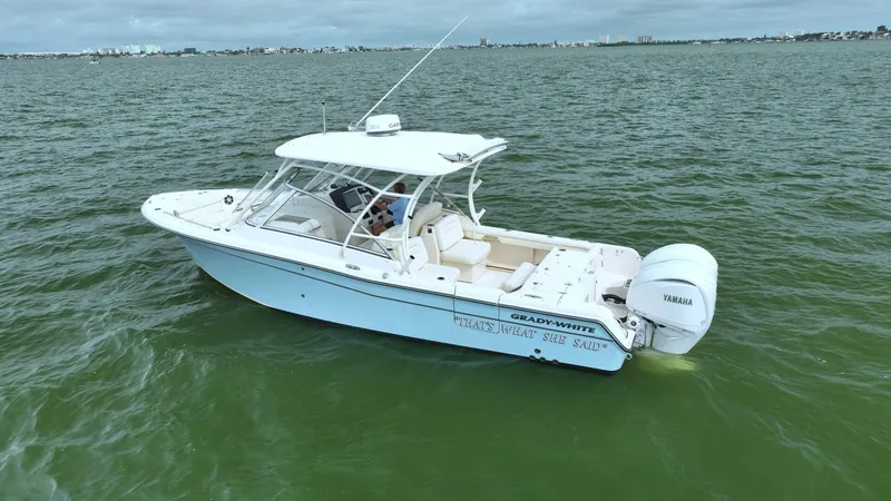 Slide: The Image of Grady-White Freedom 285 2023 - 5552279