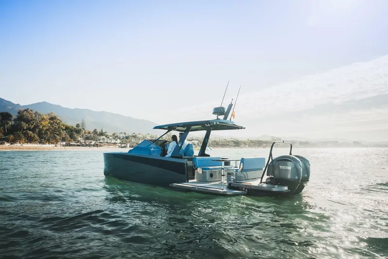 Slide: The Image of Virtue Yachts V10 T-Top - 5552644