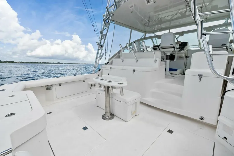 Slide: The Image of Cabo 40 Hardtop Express 2004 - 5552885