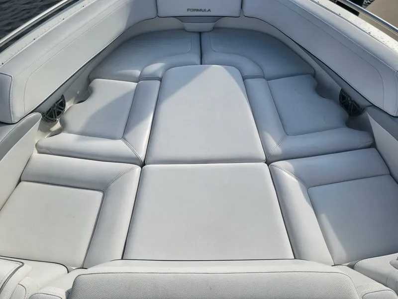 Slide: The Image of Formula BR 270 2017 - 5553126