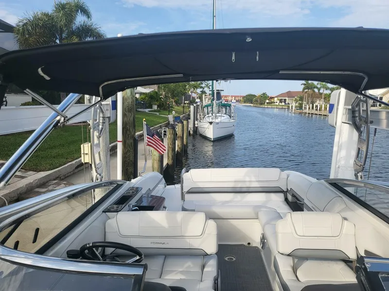 Slide: The Image of Formula BR 270 2017 - 5553123