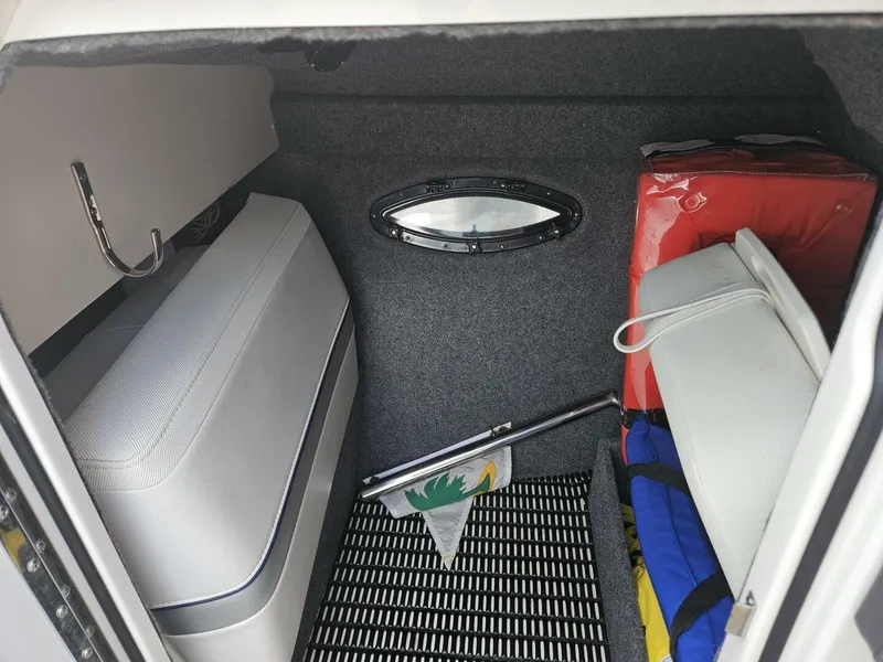 Slide: The Image of Formula BR 270 2017 - 5553135