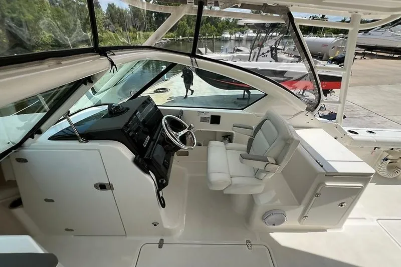 Slide: The Image of 0005313460 - 5553898