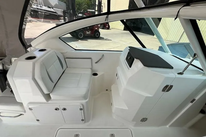 Slide: The Image of 0005313421 - 5553903