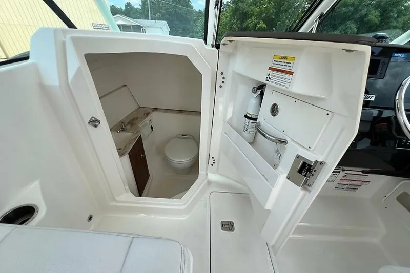 Slide: The Image of 0005313193 - 5553905