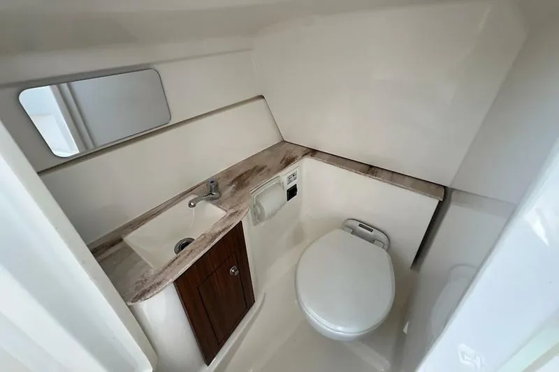 Slide: The Image of 0005313614 - 5553906