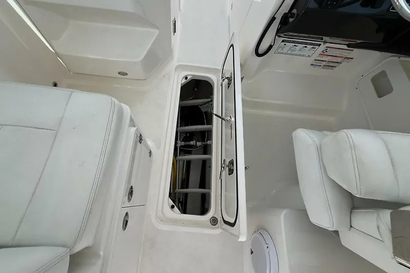 Slide: The Image of 0005313604 - 5553918