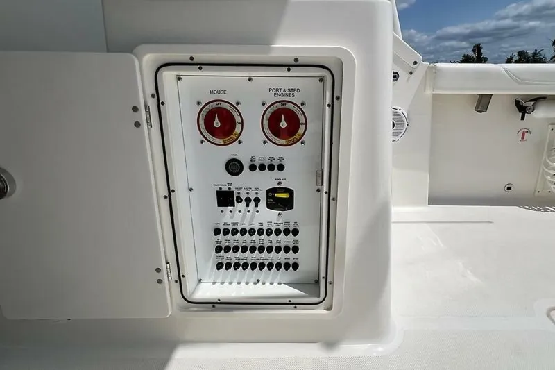 Slide: The Image of 0005313361 - 5553920