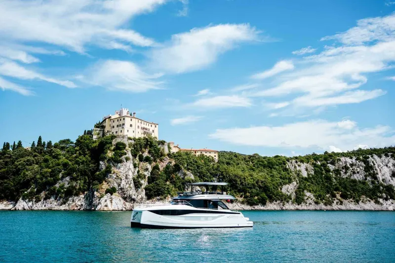 Slide: The Image of Prestige M7 (6) - 5907551