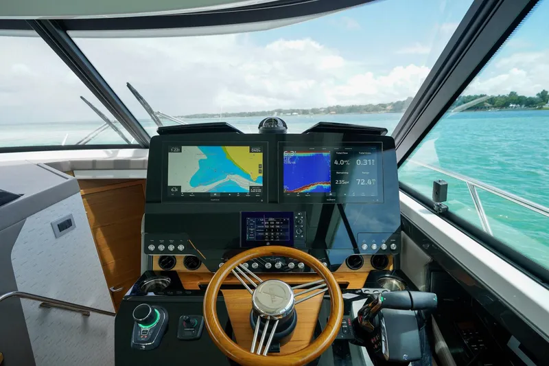 Slide: The Image of 2024 Tiara Yachts 48LE- LADY OGEA- Helm - 5556564