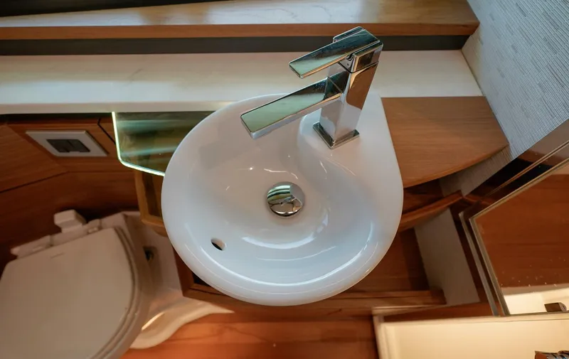 Slide: The Image of 2024 Tiara Yachts 48LE- LADY OGEA- Master Head - 5556615