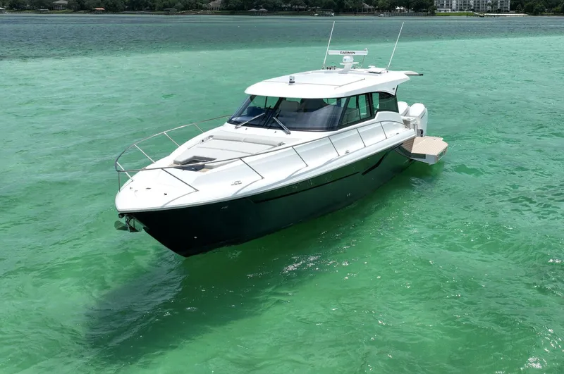 Slide: The Image of 2024 Tiara Yachts 48LE- LADY OGEA- Profile - 5556524