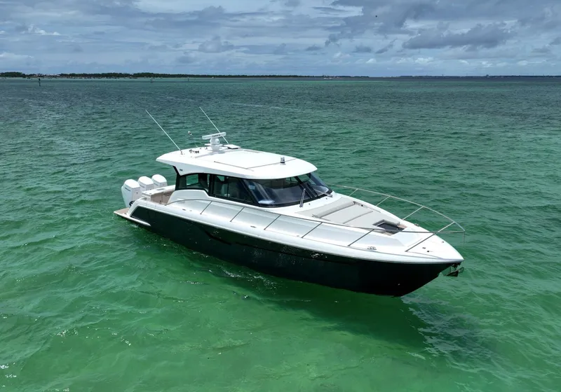 Slide: The Image of 2024 Tiara Yachts 48LE- LADY OGEA- Profile - 5556504