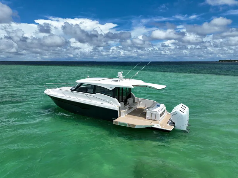 Slide: The Image of 2024 Tiara Yachts 48LE- LADY OGEA- Fold Down - 5556521