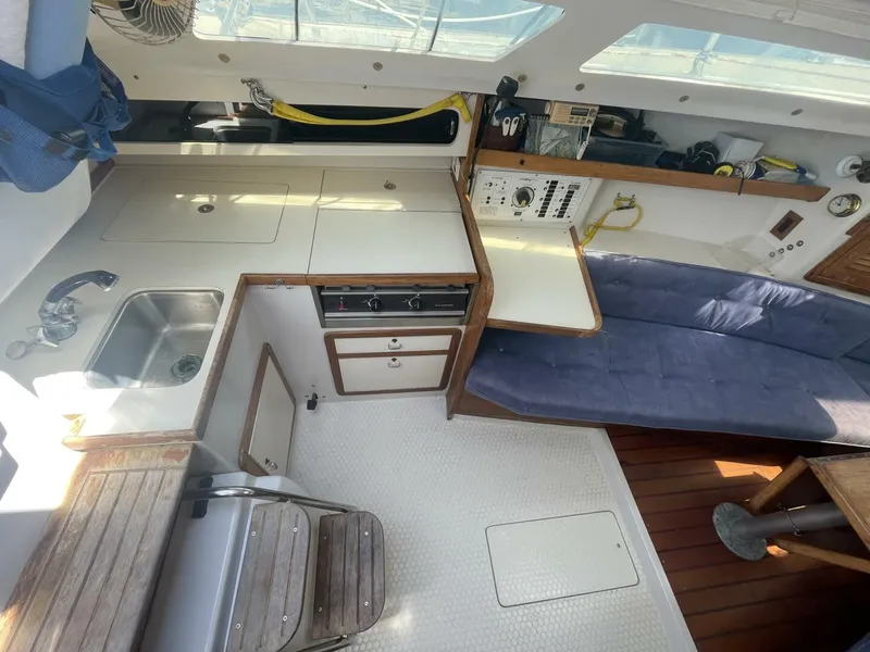 Slide: The Image of Catalina 270 1996 - 5554447