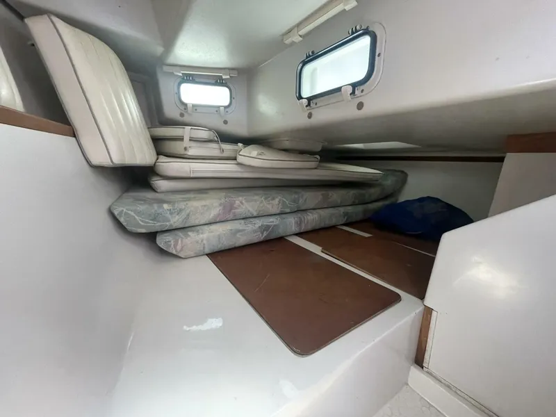 Slide: The Image of Catalina 270 1996 - 5554454