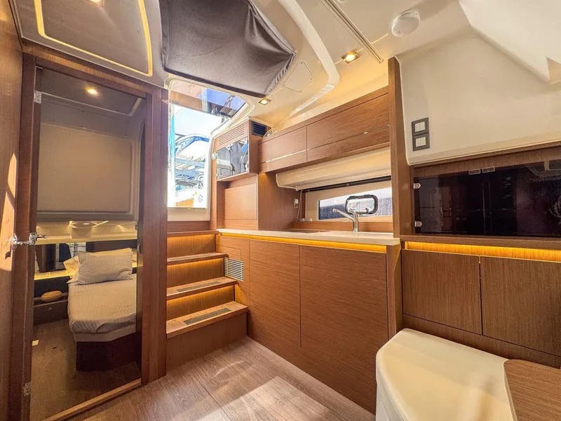 Slide: The Image of Jeanneau Leader 12.5 WA 2022 - 5558350