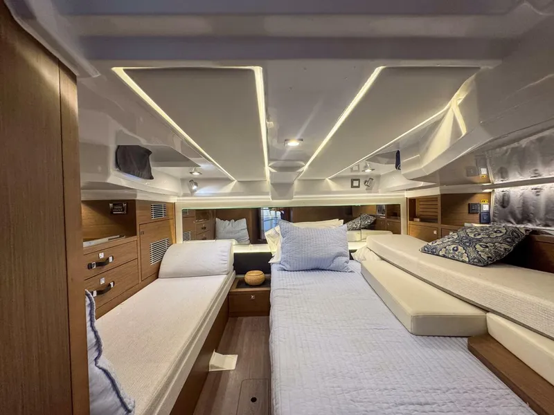 Slide: The Image of Jeanneau Leader 12.5 WA 2022 - 5558361