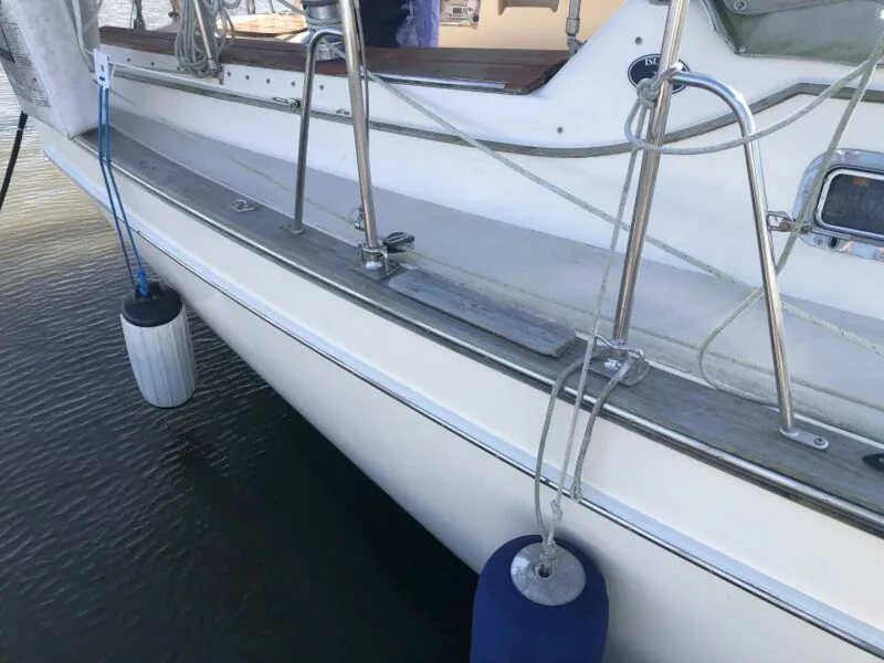 Slide: The Image of Island Packet 380 1999 - 5554631