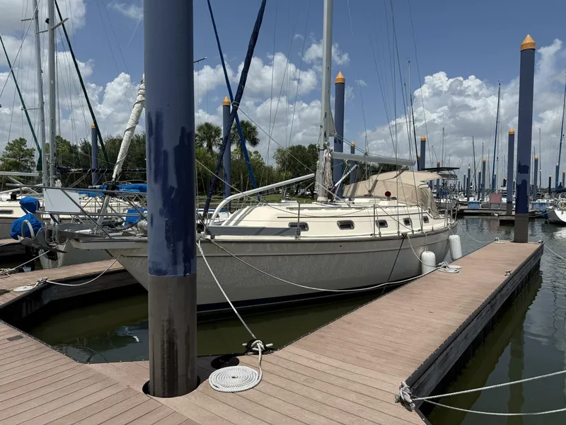 Slide: The Image of Island Packet 380 1999 - 5559680