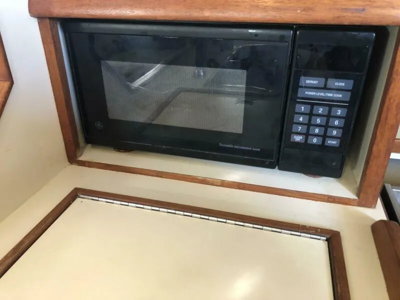 Slide: The Image of Island Packet 380 Microwave - 5554651