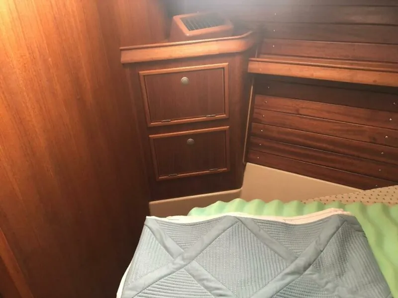 Slide: The Image of Island Packet 380 Fwd cabin storage - 5554666