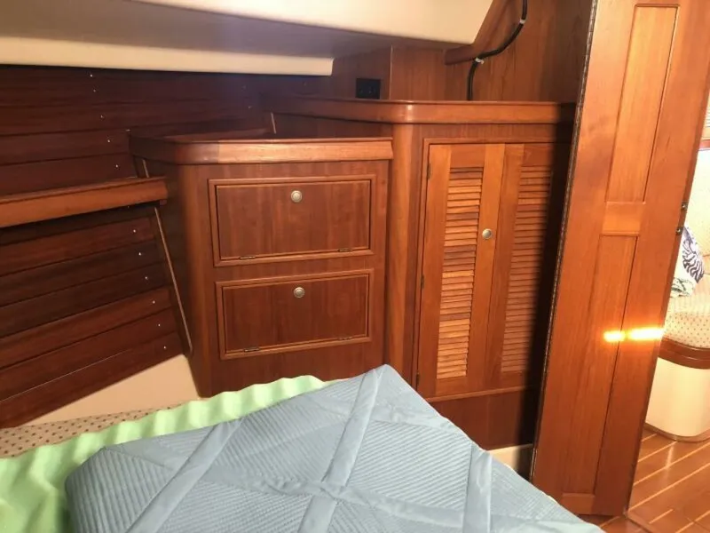 Slide: The Image of Island Packet 380 Fwd cabin storage - 5554667