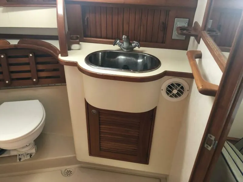 Slide: The Image of Island Packet 380 Head - 5554669