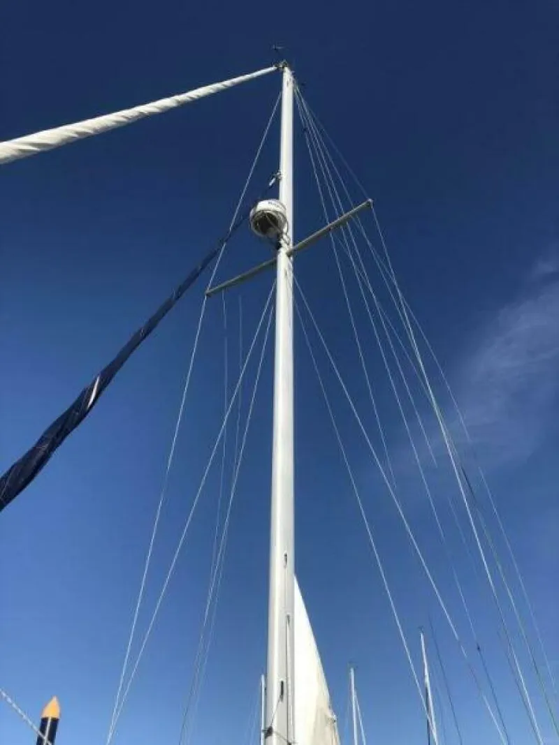 Slide: The Image of Island Packet 380 Radar - 5554671