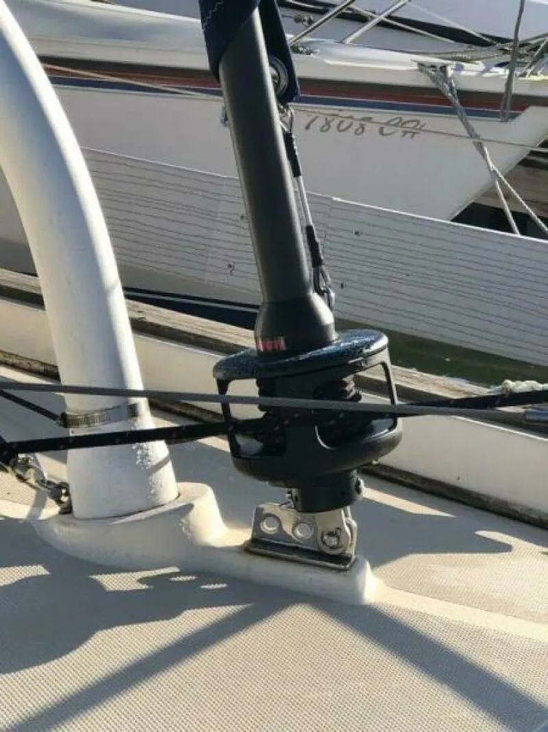 Slide: The Image of Island Packet 380 New furler for staysail - 5554689