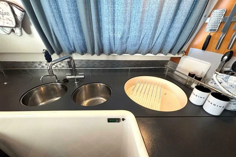 Slide: The Image of Fountaine Pajot Maryland 2000 - 5556092