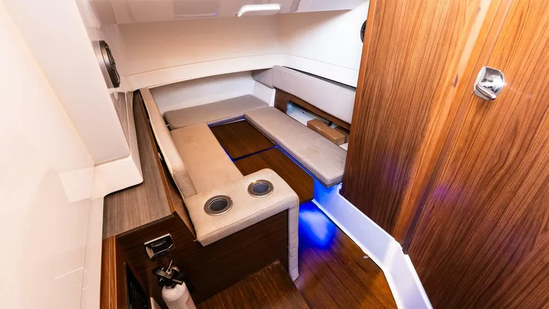 Slide: The Image of Wellcraft 402 Fisherman 2021 - 5555965