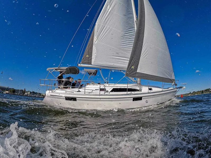 Slide: The Image of Catalina 356 2026 - 5555973