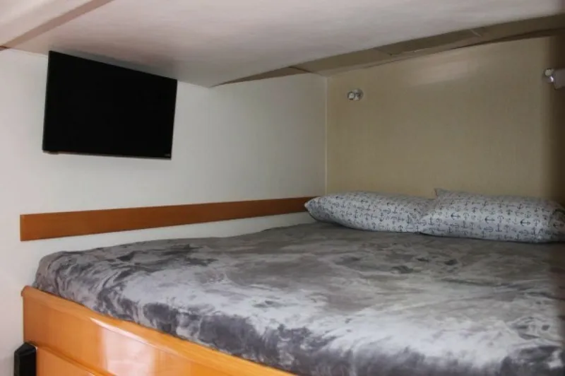 Slide: The Image of Used Sail Catamaran for sale 2006 ALLIAURA MARINE Privilege - JOBSITE - 5556649