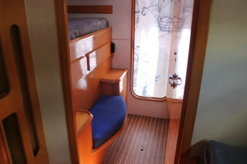 Slide: The Image of Used Sail Catamaran for sale 2006 ALLIAURA MARINE Privilege - JOBSITE - 5556650