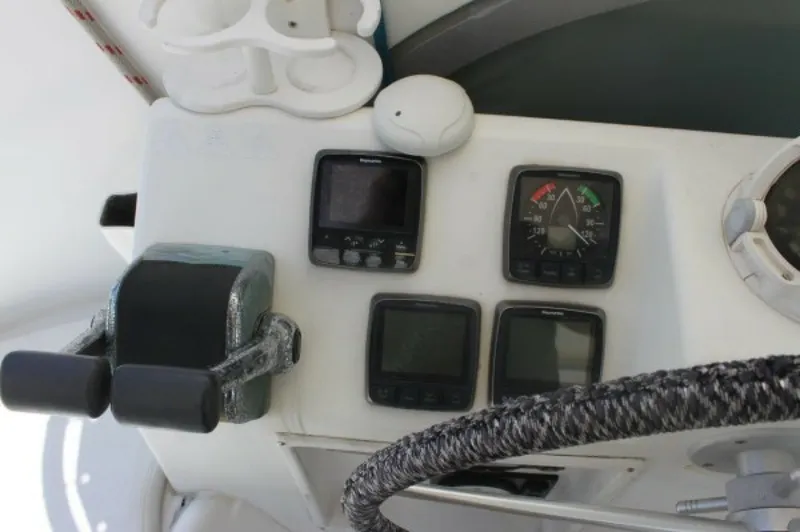 Slide: The Image of Used Sail Catamaran for sale 2006 ALLIAURA MARINE Privilege - JOBSITE - 5556685